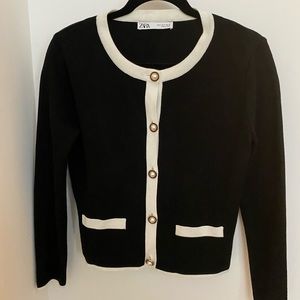 Black and white sweater from Zara SZ small